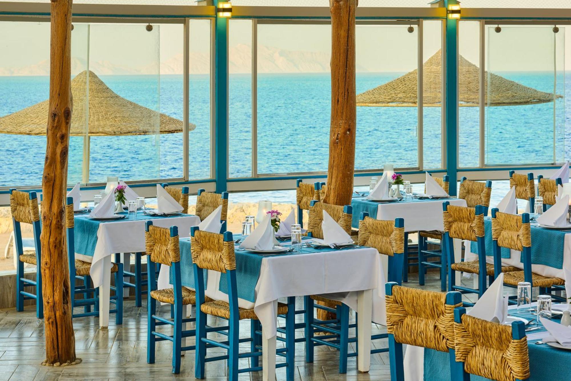 Dreams Beach Resort - Sharm El Sheikh Bagian luar foto Restaurant at the hotel